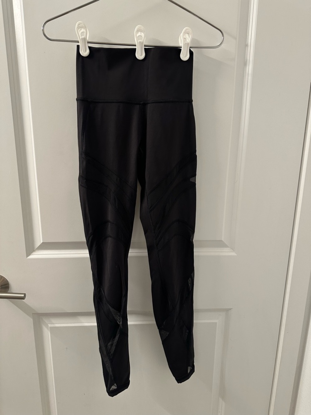 Lululemon Fresh In Mesh Leggings | Black | 4
